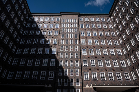 Hamburg: Speicherstadt, Elbphilharmonie Plaza & Boat Cruise
