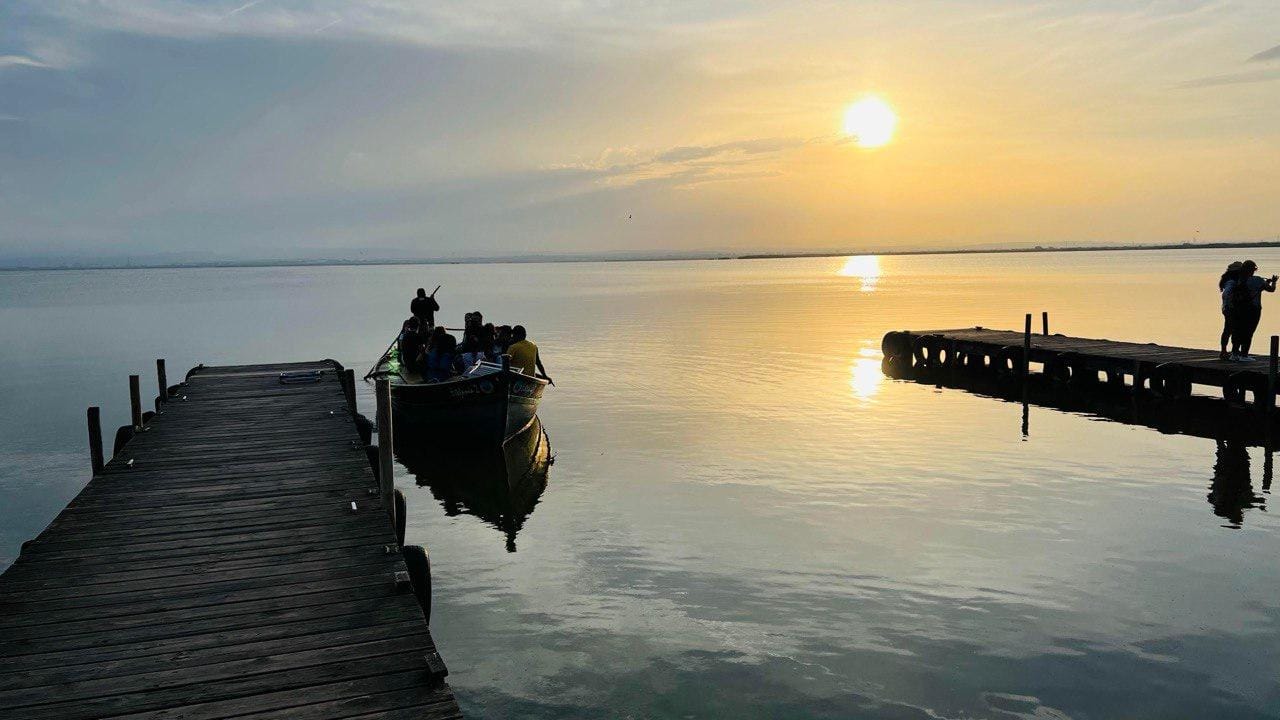 Ruta autoguiada en bicicleta a la Albufera: lago, arrozales y playa