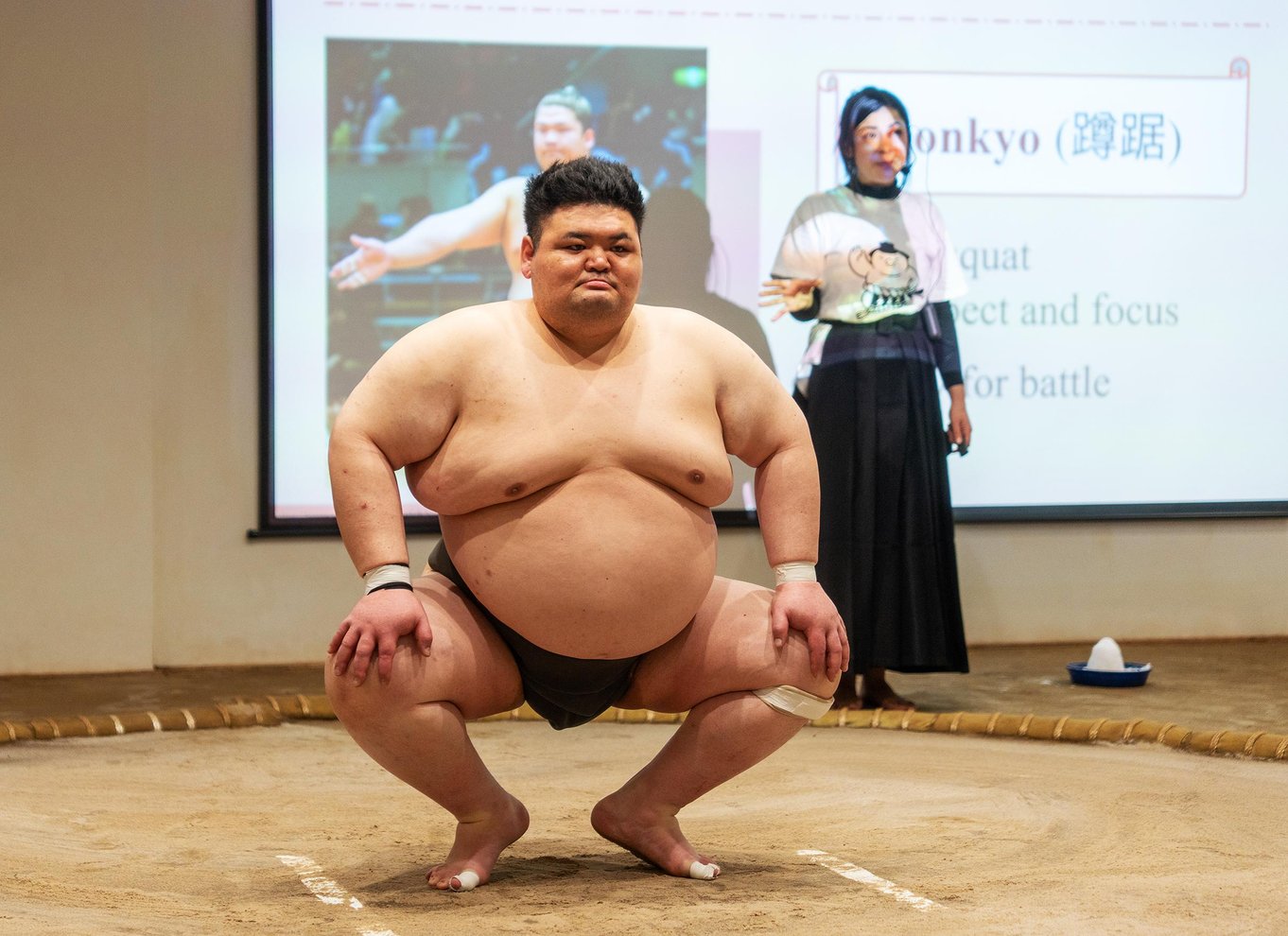 Osaka: Sumooplevelse med liveshow og udfordring for publikum