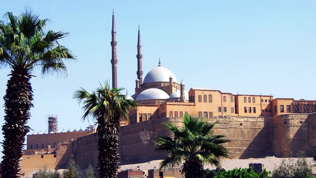 Cairo: Giza Pyramids, Citadel and Old Cairo Private Day Tour