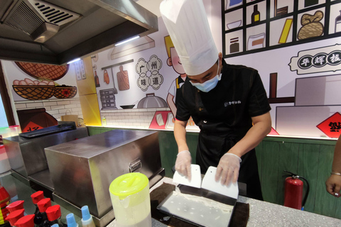 Guangzhou: Food Tour - Eat Like Local + Rice Roll Workshop