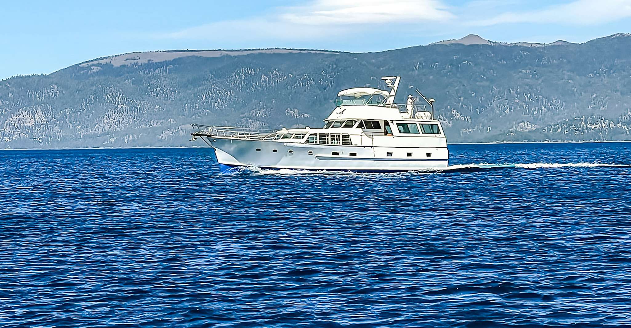 Lago Sur Tahoe, crucero turístico de la bahía Esmeralda - Hizvo