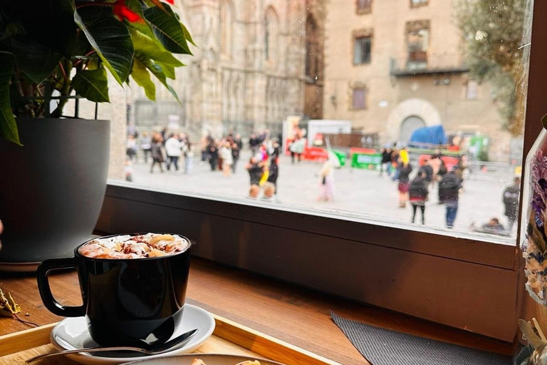 Barcelona: Cathedral & Rooftop Private Tour & Catalan Treat English Guided Tour with Virtual Reality (No Breakfast)