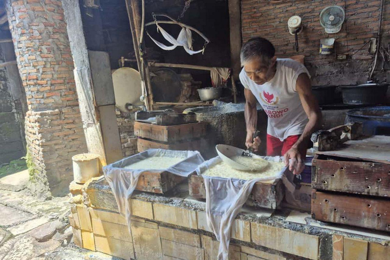 Yogyakarta: Radfahren &amp; Merapi-Lava-AussichtRadfahren &amp; Merapi Lava View über Gubug Arum Sari: Nicht-Wandern
