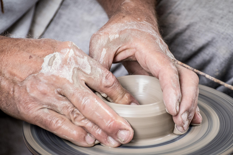 Djerba: Guellala Museum, Heritage, Photo Session, and Sunset Djerba: Discover Djerba's Traditions with a Photo Shoot