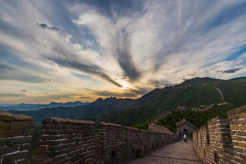 【Small Group】Mutianyu Great Wall Day Tour with Hotel Pickup