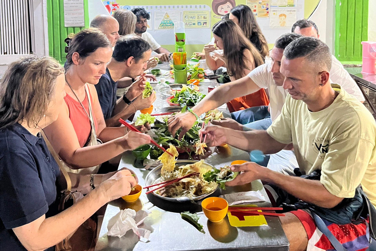 Once degustaciones de comida auténtica - Comida callejera a pie(Copia de) Once Auténticas Degustaciones de Comida Oculta y Recorrido Gastronómico Callejero por Wa