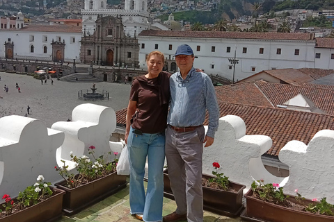 Quito Old Town: Domes, History & Coffee