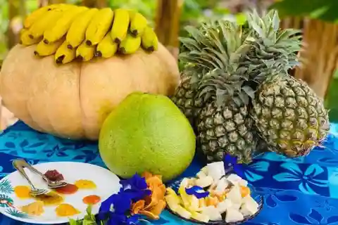 Moorea Safari Tours Tahitian Lunch by the Sea,authentic meal