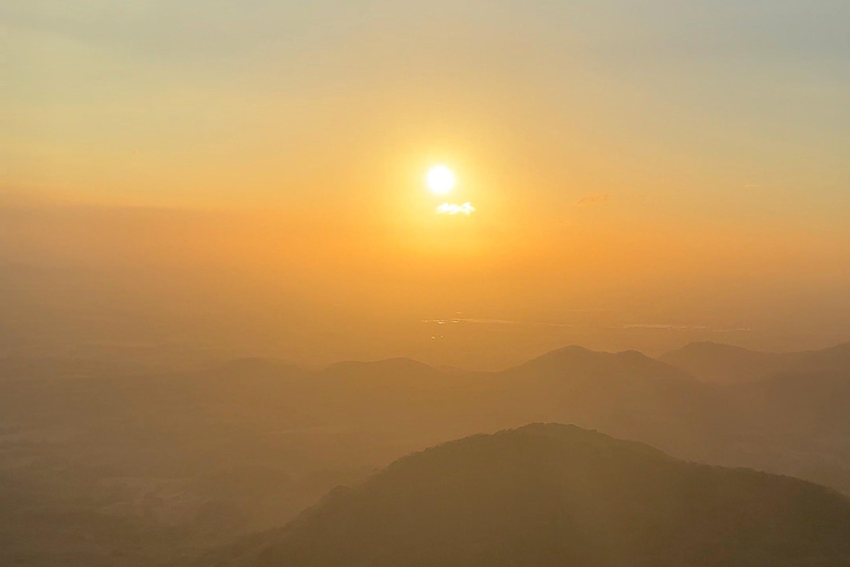 瓜纳卡斯特：徒步探索佩拉多山，游览印第安石瀑布瓜纳卡斯特：佩拉多山徒步和印第奥岩石之旅