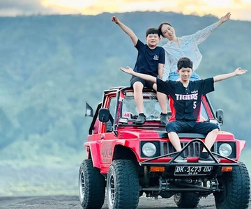 Bali: Day/Sunset Mount Batur 4WD Jeep and Natural Hot Spring