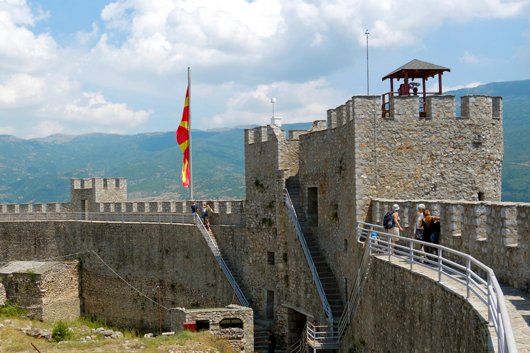 Ohrid: Tour privato guidato a piedi con una guida locale esperta