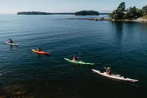 Helsinki: Private Kayak Tour in Eastern Helsinki Archipelago