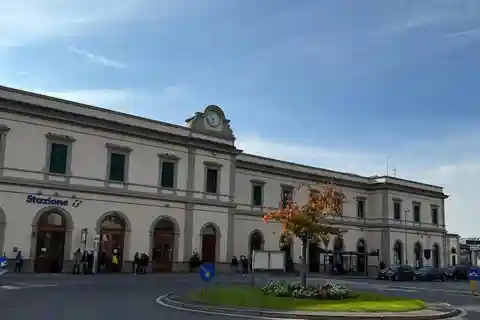 Pistoia - tour of the historic center