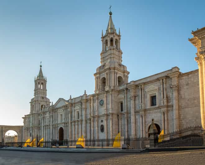 Arequipa: Colonial Treasure with the Charm of the Santa Catalina Monastery