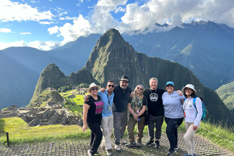 Premium All-Inclusive Full-Day Machu Picchu Tour from Cusco. Horseback Ride to the Colorful Mountain, Entrance Fees, and Buffet Lunch from Cusco