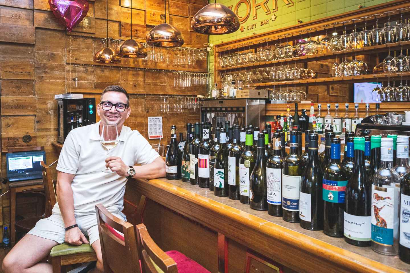 Bucharest: Romanian Lunch Offer & Sparkling Wine