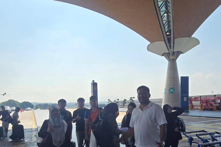 Kuala Lumpur: Private Layover or Cruise City Tour