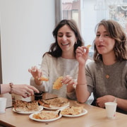 Nice: Guided Food & Wine Walking Tour with Full Meal