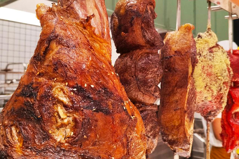Phnom Penh: All-You-Can-Eat Buffet Feast at Tonle Bassac II Lunch (Include Tea)