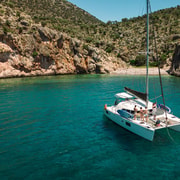 Nafplio: Catamaran Cruise with Meal and Drinks