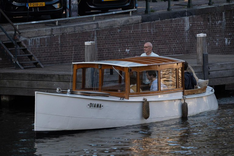 Amsterdam: Hidden Gems Canal Cruise Small Group Shared - Hidden Gems Canal Cruise