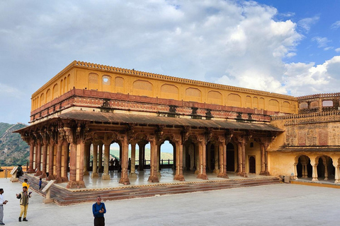 Jaipur : entrée accélérée à Amer Fort et guide/transfert en optionBillet d'entrée seulement