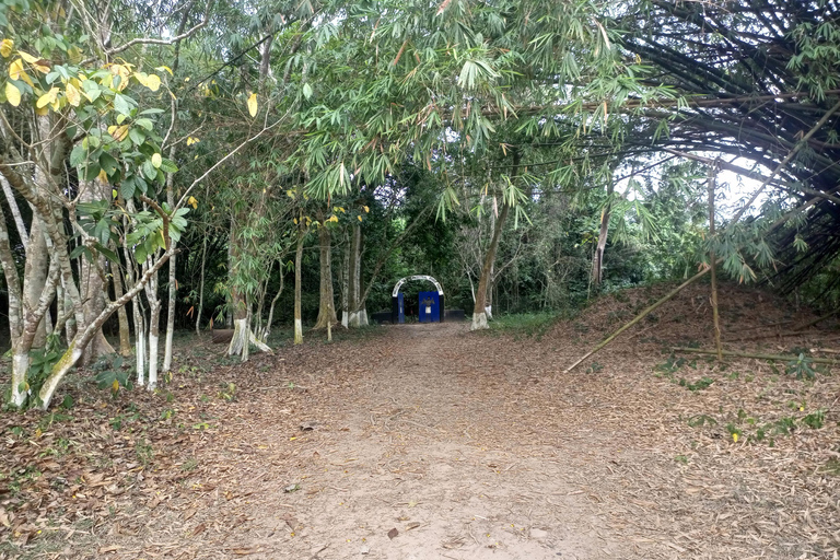 Accra: Cape Coast & Elmina Castles & Assin Manso Guided Tour