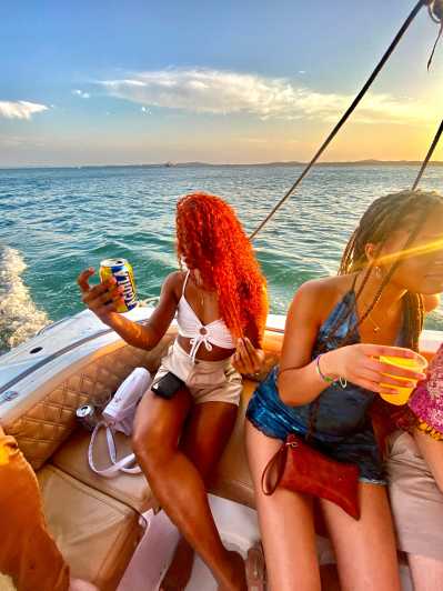 Sunset Boat Party, Caribbean Restaurant & Getsemaní Tour