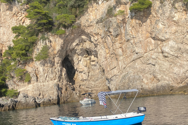 Dubrovnik: Traditional Boat Rental - Be Your Own Captain