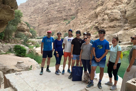 Muscat: Wadi Al Shab Oasis, Secret Cave & Sinkhole