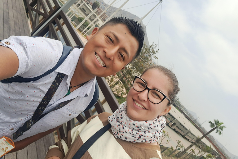 Lima: City Walking Tour with Catacombs and Fruit Tasting