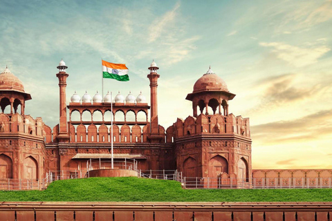 Delhi: Antigua y Nueva Delhi Tour Privado de Día Completo o Medio DíaTour privado de un día entero por la Vieja y la Nueva Delhi, todo incluido