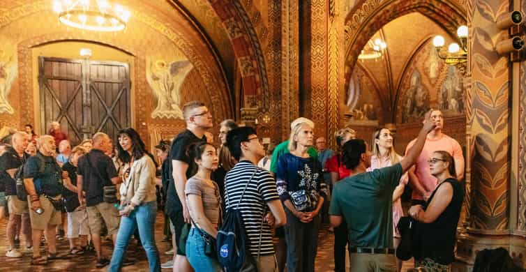 Budapest: Historic Buda Castle Walking Tour photo 16