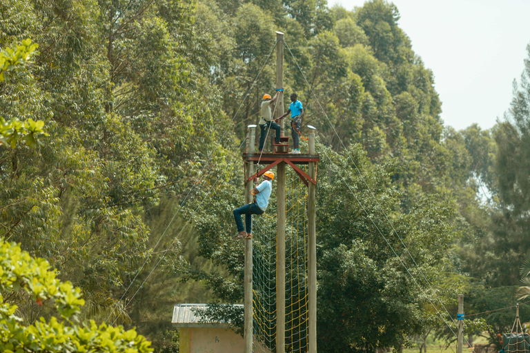 Ouganda : Aventure en tyrolienne avec parcours d&#039;obstacles