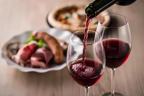 34 Local Argentinian Foods and Drinks Tasting in Mendoza