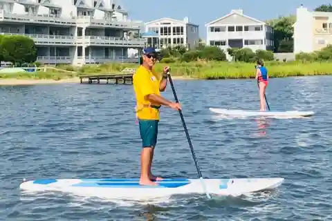 Dewey Beach: Guided Paddleboard Excursion on Rehoboth Bay