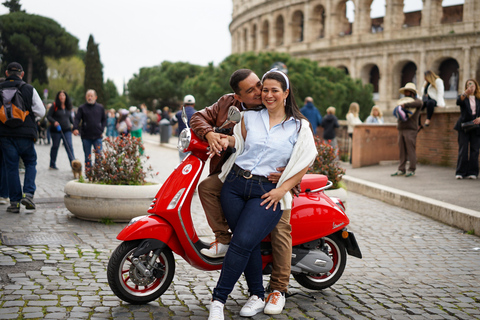 Passeio de Vespa em Roma com sessão de fotos profissional