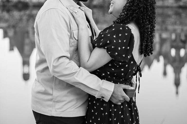 Amboise: Private Photoshoot with a Professional Photographer Private Photoshoot for large groups, family gatherings.