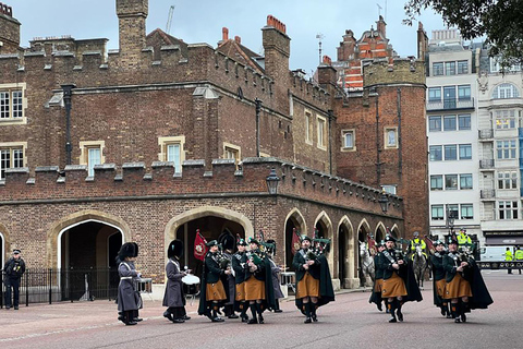 伦敦半日游泰晤士河游船、大笨钟和伦敦塔