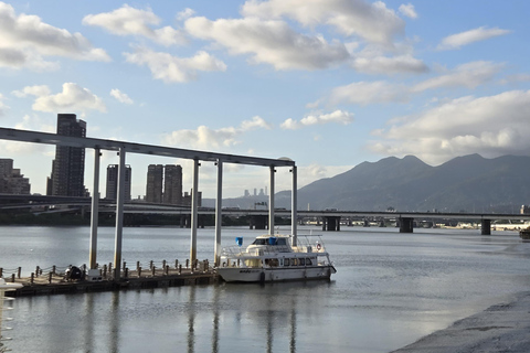 Taipei Private Tour: Heights, Heritage & Local Life Sunset & Night Market