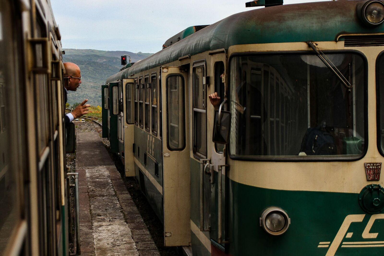 Piedimonte Etneo: Tour del Treno del Vino dell'Etna e degustazione di vini siciliani