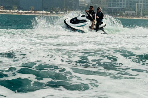 Abu Dhabi: Jet Ski Experience at Radisson Blu 60MIN: Guided Jet Ski Experience at Radisson Blu Abu Dhabi