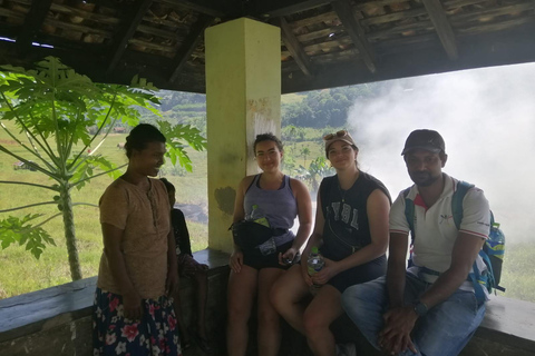 Kandy: Knuckles Mountain Range Full-Day Hike with Lunch