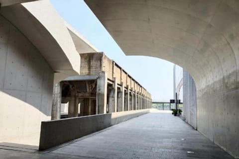 Shanghai: M50 Art District & West Bund Gallery Tour