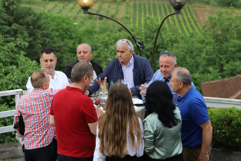 Berat 4x4 hors route et dégustation de vin dans les vignobles