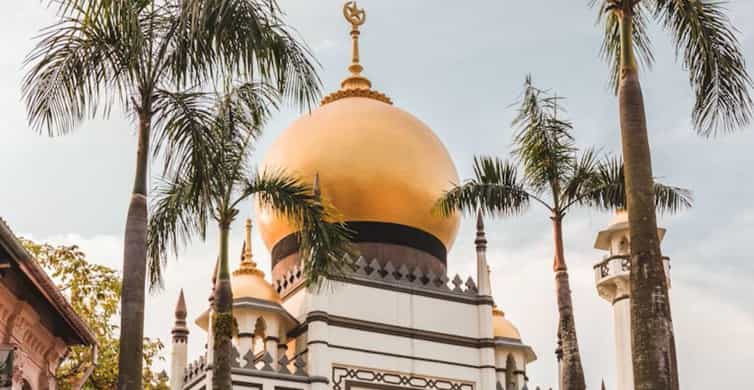 Singapore: Private Walking Tour with a Local photo 5