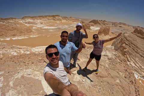 Kairo: Bahariya Oasis och den vita öknen 3-dagars privat resaRundresa med transfer, engelsktalande guide, måltider och inträde