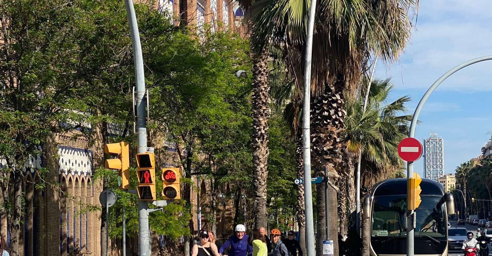 Barcelona: 2.5-Hour Bike or E-Bike Historical Tour photo 12