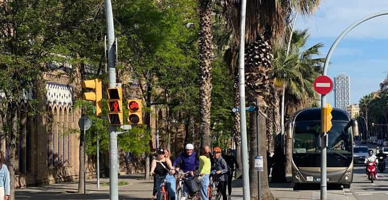Barcelona: 2.5-Hour Bike or E-Bike Historical Tour photo 12